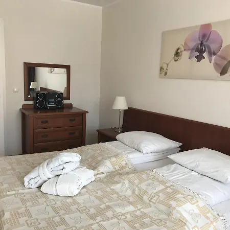 Ostsee W Olymp Apartament *