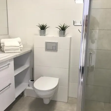 Ostsee W Olymp Apartament *